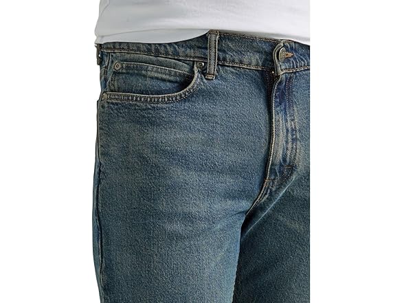 Lee Legendary Thunder (31x29)