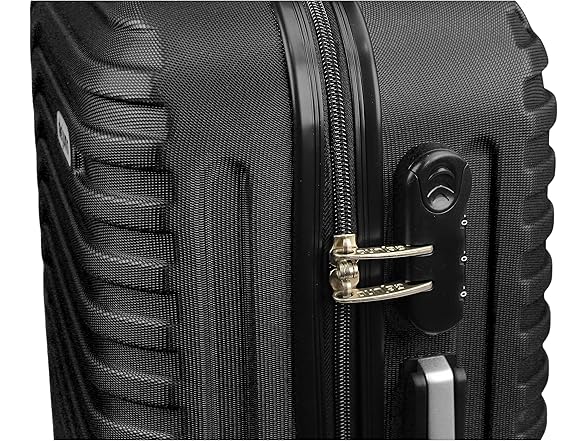 World Traveler VentureX Medium  Luggage, Hardshell Dejuno Black