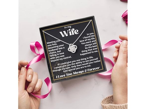 GLAVICY Silver Wife Pendant