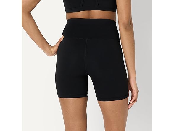 Amazon Essentials Women Active FormFlex 5" Biker Shorts