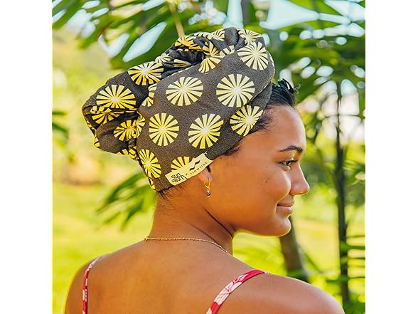 Sun Bum Sun Bum Revitalizing Air Dry Cream and Towel