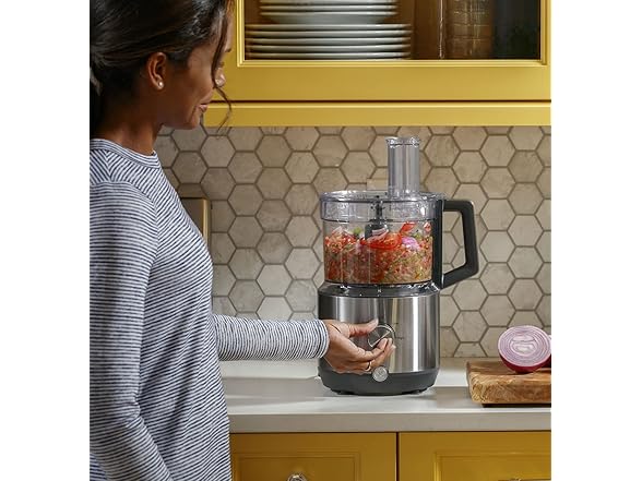 GE 12 Cup Food Processor