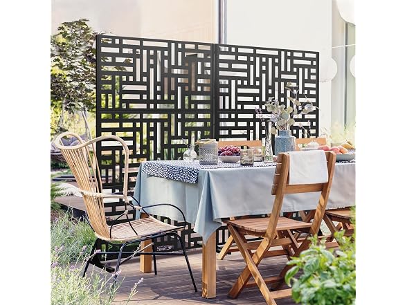 Freestanding Metal Privacy Screen