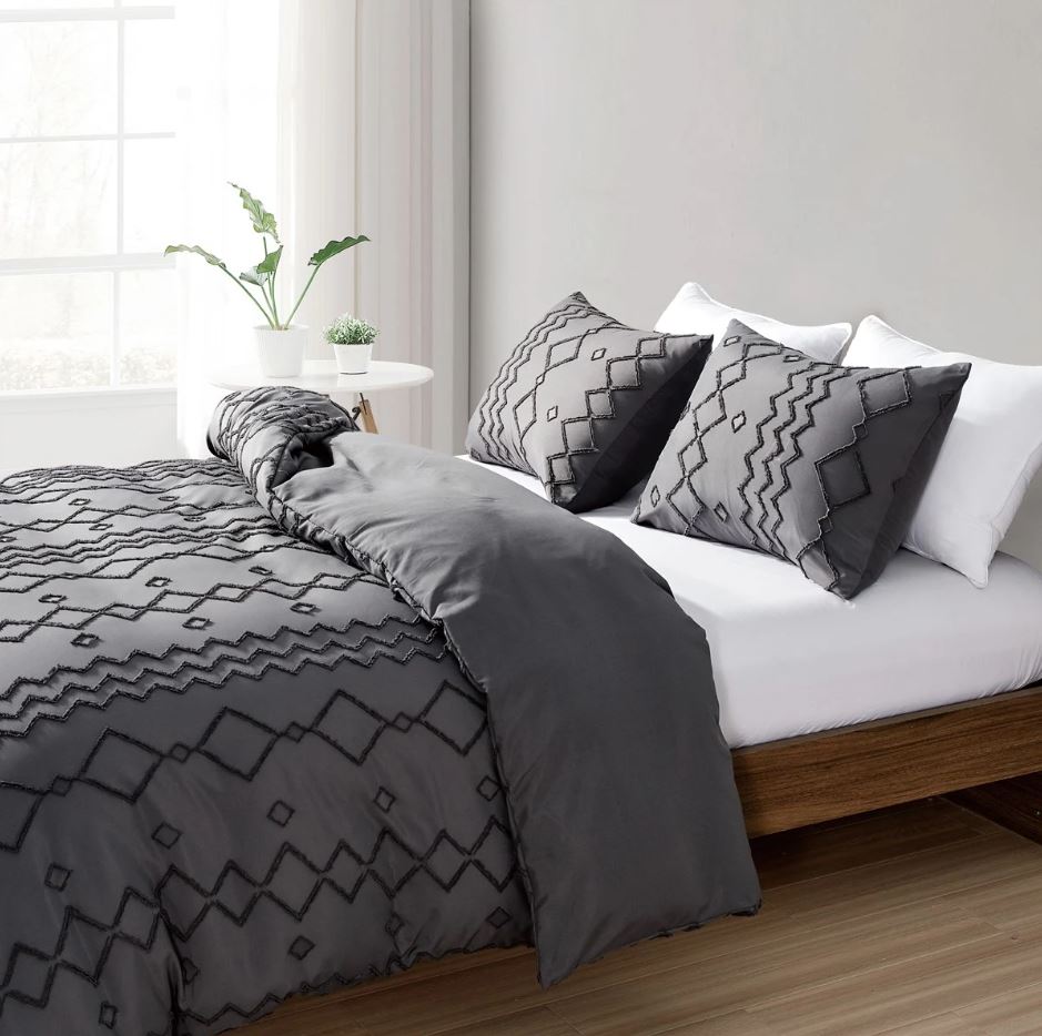 2000TC Tufted 3-Piece Duvet Cover Set - Gallery 9