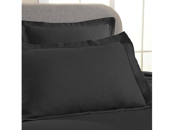 Superior Cotton Decorative Bedspread Quilt Set