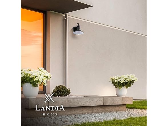 Home Zone LC22046V In/Outdoor Wall Light 2Pk