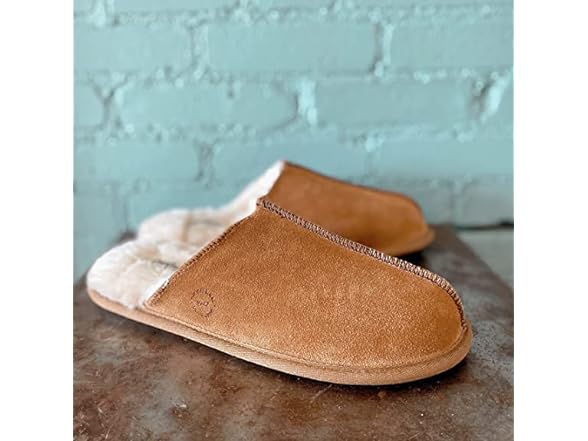 Dearfoams Men's Bradford Suede Slipper