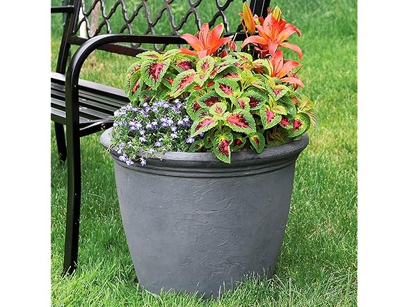 Sunnydaze 20-Inch Anjelica Large Plastic Pot