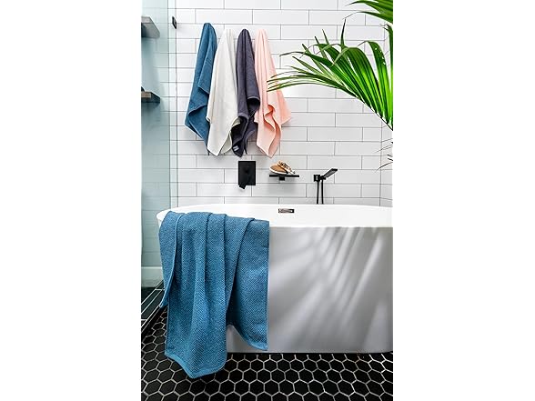 Simpli-Magic Popcorn Textured Bath Towls
