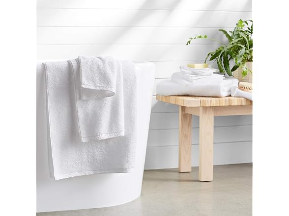 Amazon Basics 100% Cotton Soft Quick-Dry 8-Piece Towel Set