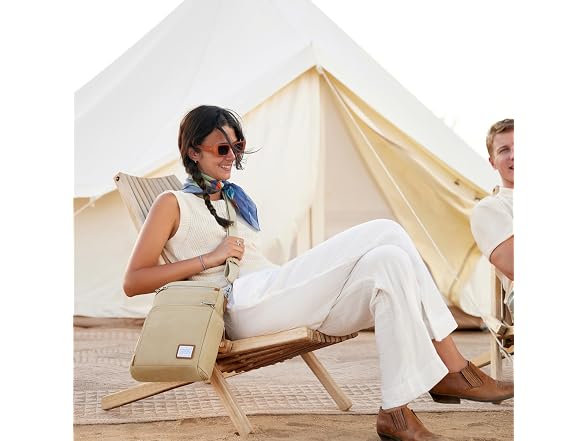 Travelon Anti-Theft Heritage Tour Bag