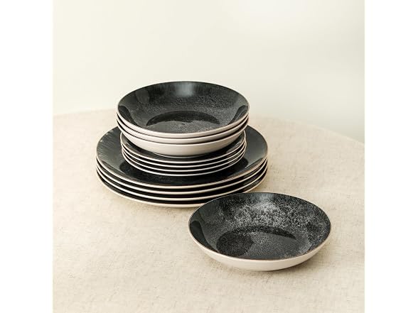 Christian Siriano Onyx 12-Piece Dinnerware Set