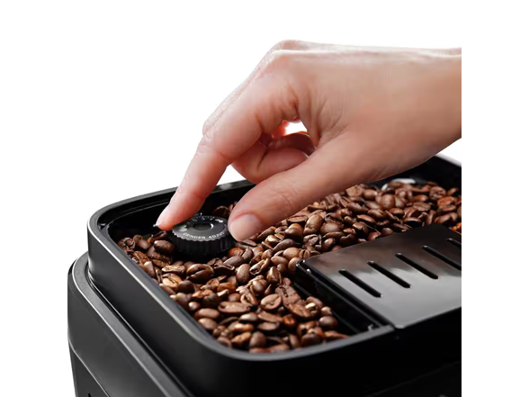 Magnifica Evo Automatic Espresso Machine w LatteCrema System