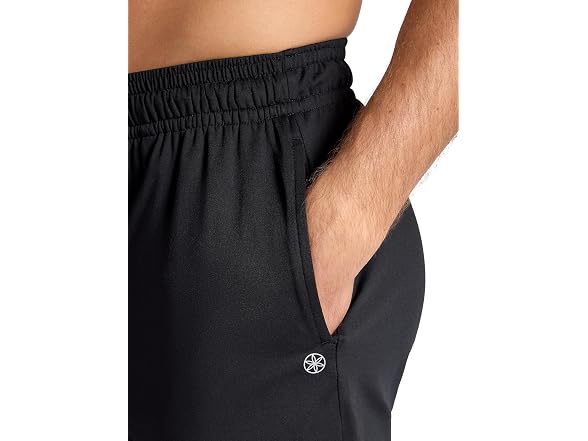 Gaiam Men's Everyday Basic 7” Short 2.0