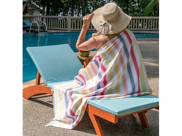 Arkwright Sand Free Beach Towel - Oversized 3