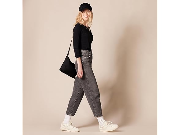 Amazon Essentials Women Crewneck T-Shirt