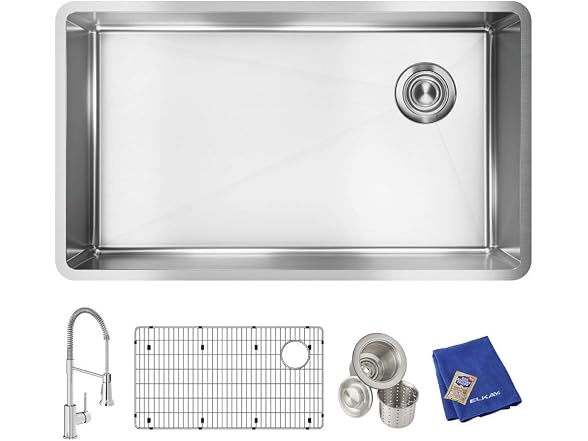Elkay Crosstown 18 Gauge SS 31.5" Sink Kit w Faucet