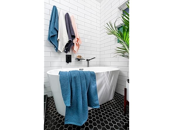 Simpli-Magic Popcorn Textured Bath Towls