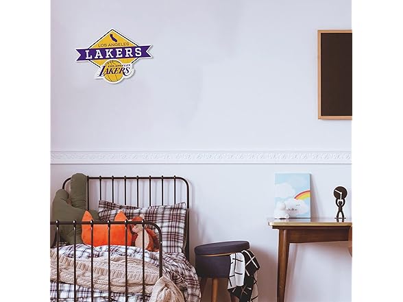 Lakers Diamond Pennant 18x18