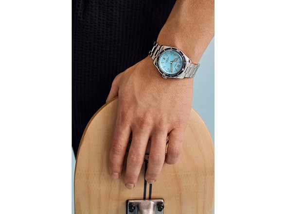 Caravelle Men's Automatic Sea Hunter 39mm Watch