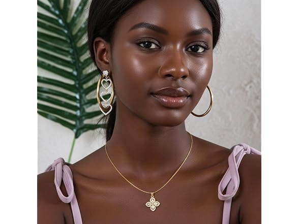 Darenli 18K Gold Plated Four Leaf Clover Necklace
