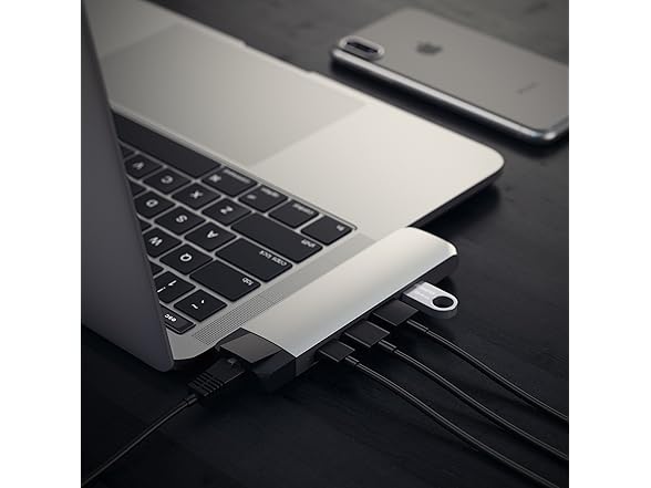 Satechi USB-C Pro Hub Adapter