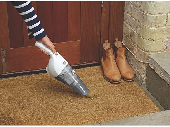 BLACK+DECKER Cordless Handheld Vacuum