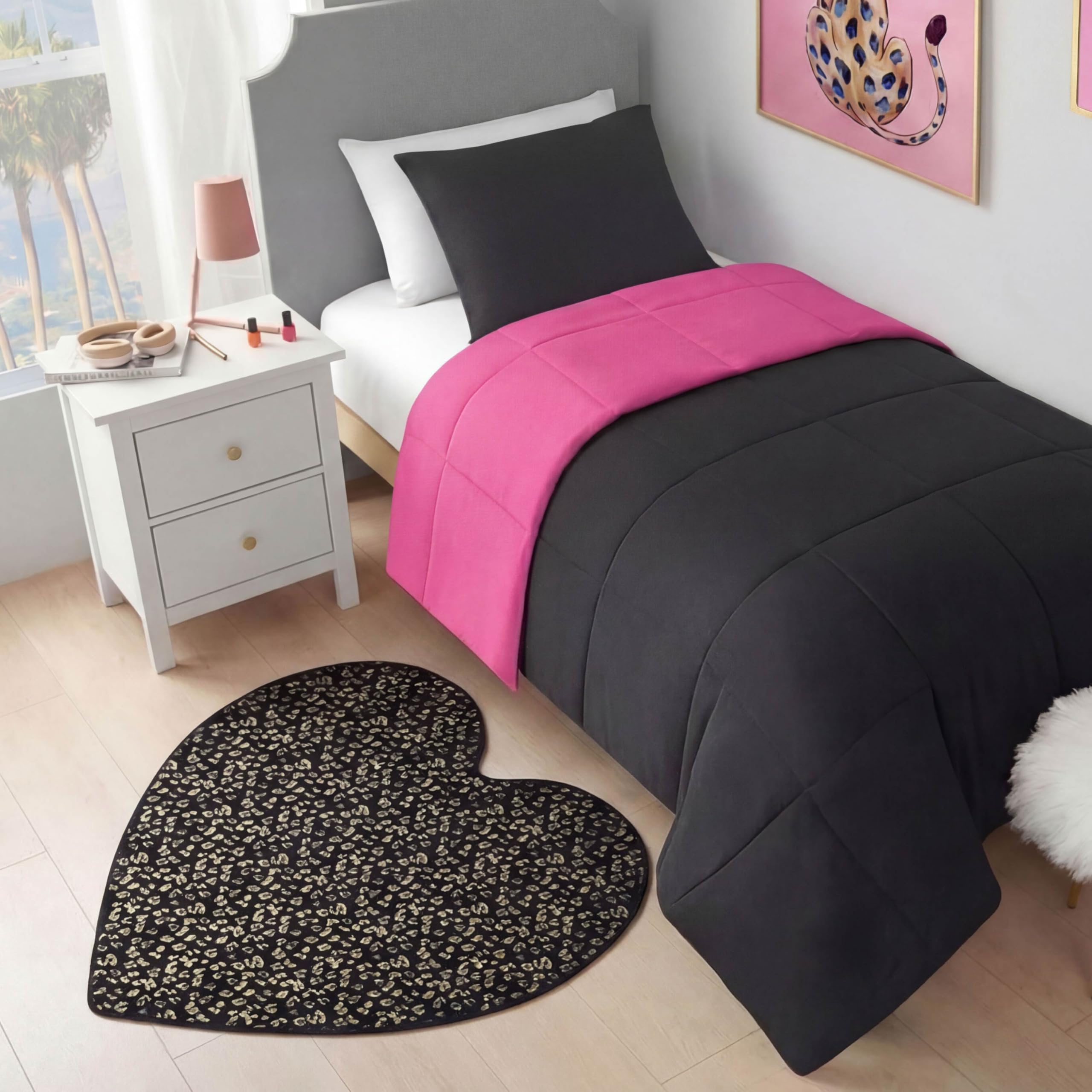 Juicy Couture Heart Foil Print Area Rug - Gallery 7