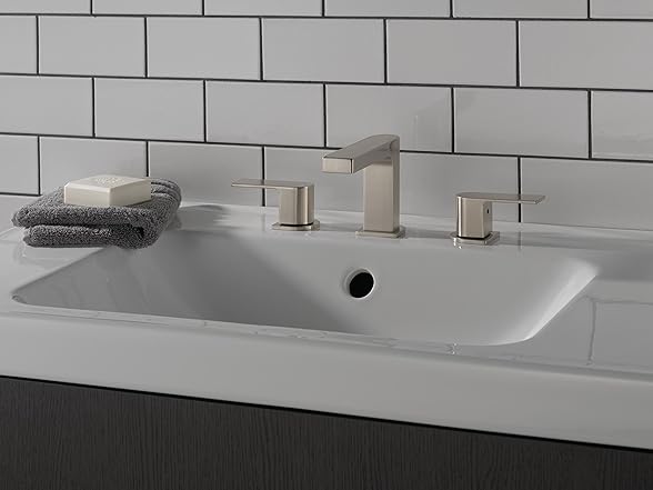 Peerless Xander Widespread Bathroom Faucet