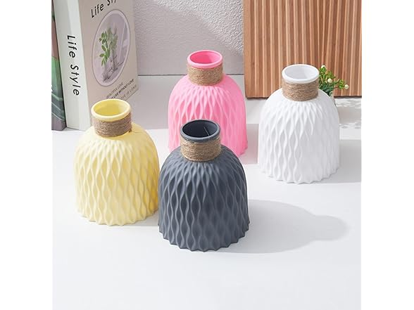 Pineapple Patterned Plastic Vase