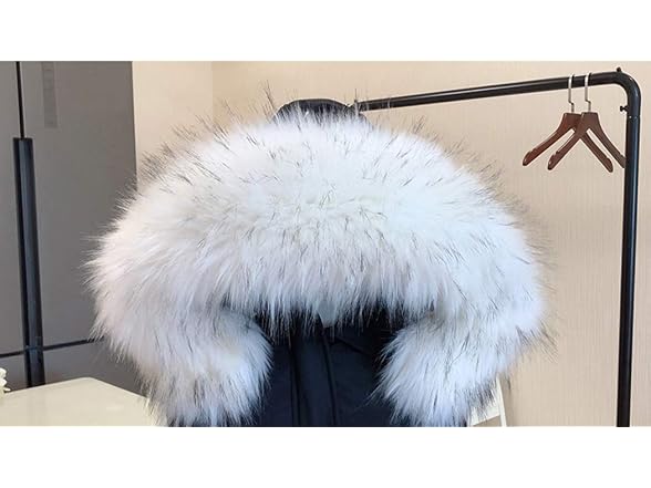 Tngan Women (60cm/ 23.6") Faux Fur Collar Jacket