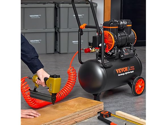 6.3 Gallon Air Compressor, 2 HP 3.35 CFM@90PSI