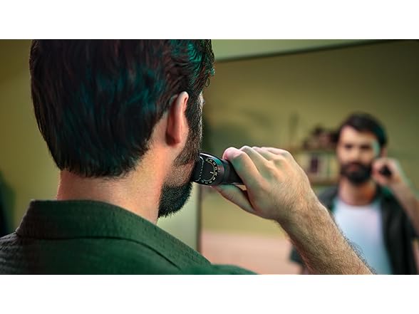 Philips Norelco Multigroom Series 9000