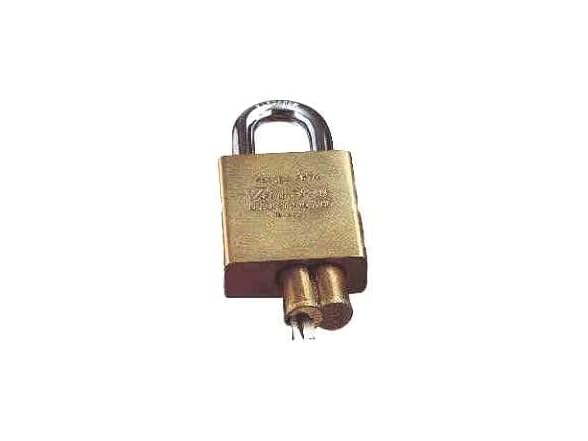 American Lock A3560WO 1-3/4" Padlock IC Core Case
