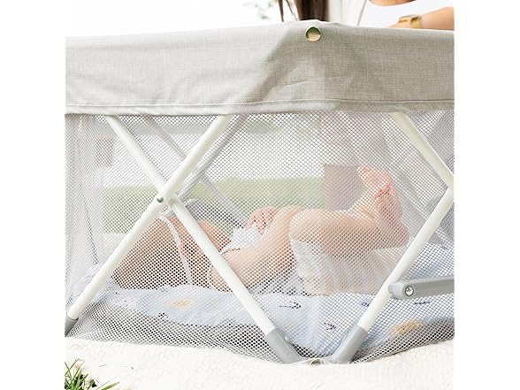 Regalo My Play Baby Portable Bassinet