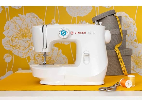 SINGER Sewing Machine M2100