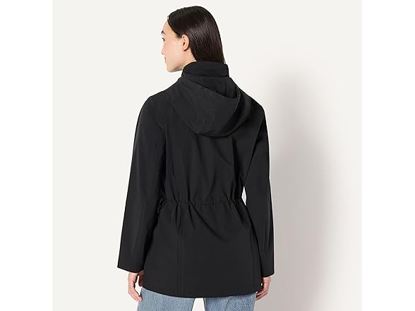 Amazon Essentials Women's Relaxed-Fit