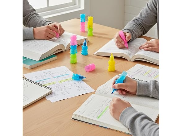 Fun Express 6" Stackable Bears Highlighters