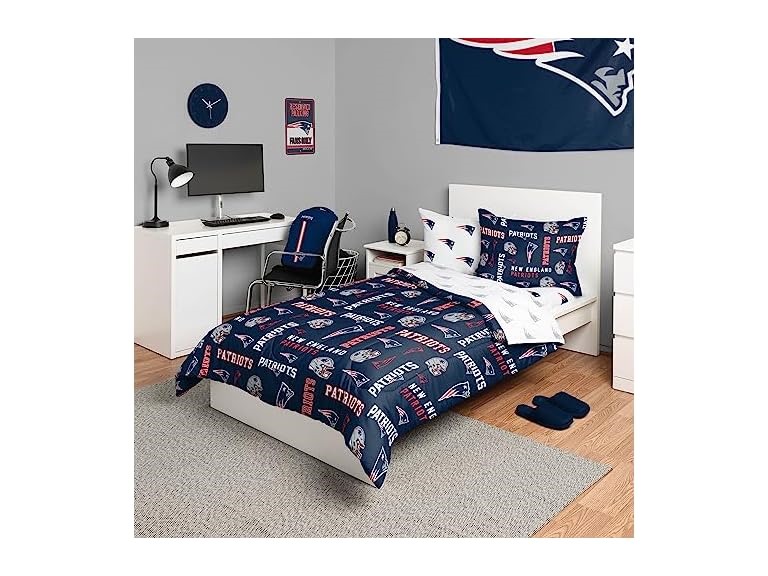 FOCO New England Patriots NFL Team Color Bed In a Bag Comforter Bedding 5 Piece Twin Set
