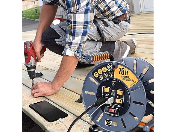 Masterplug 75ft Cord Reel with USB