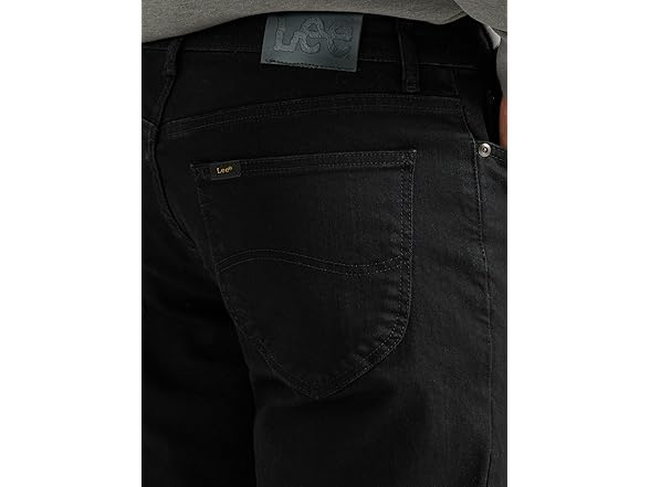 Lee Legendary Black (30x36)