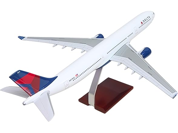 SkyMarks Elite Delta A330-300 1/100 Scale