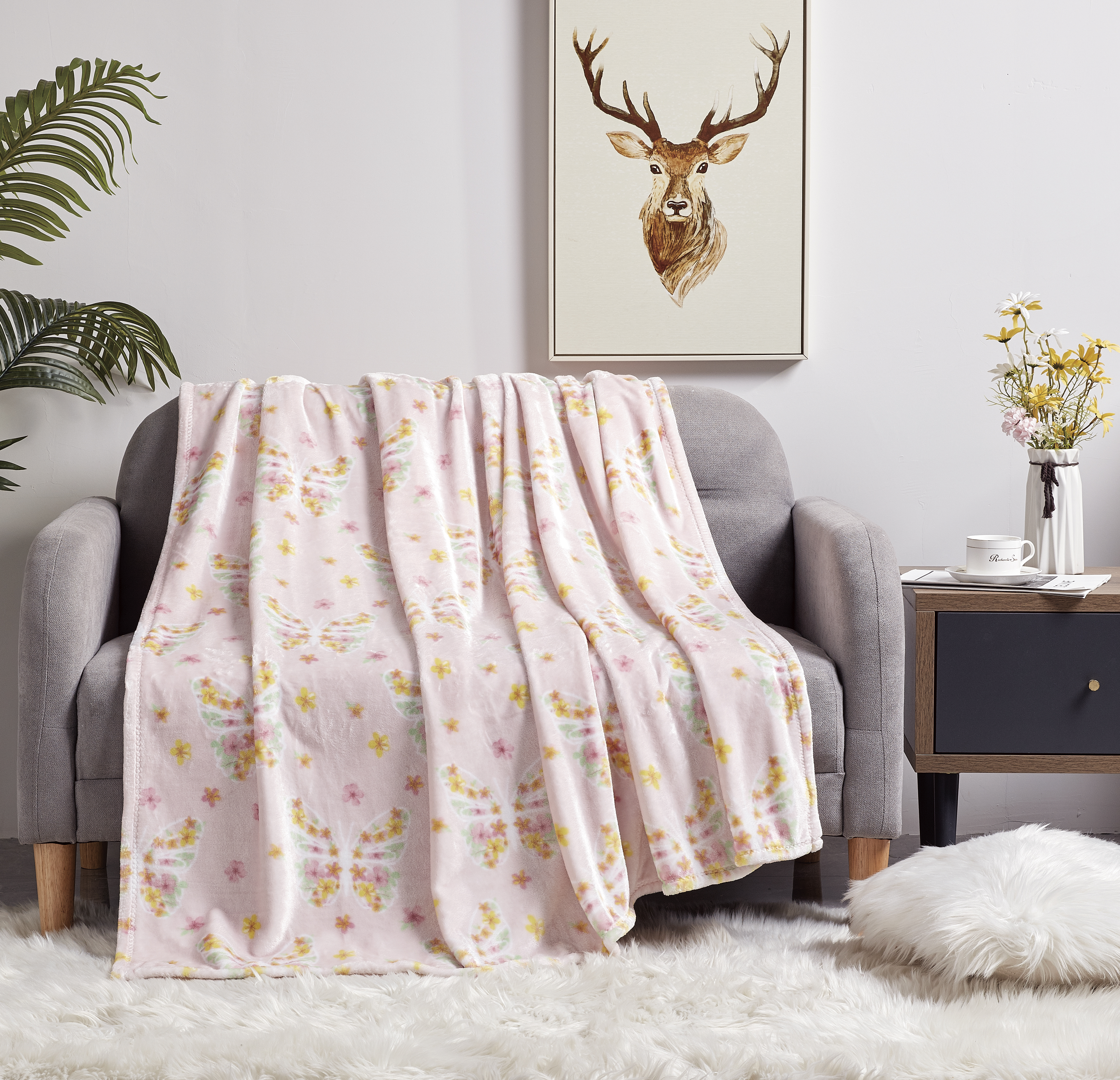 Daisies & Butterfly Throw - Gallery 6