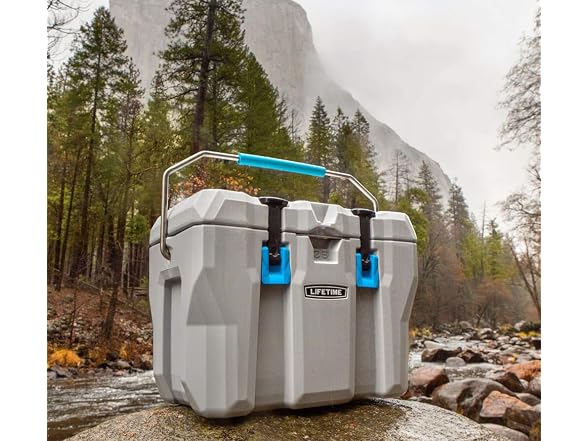 Lifetime 28-Quart High-Performance Cooler 28 Grey