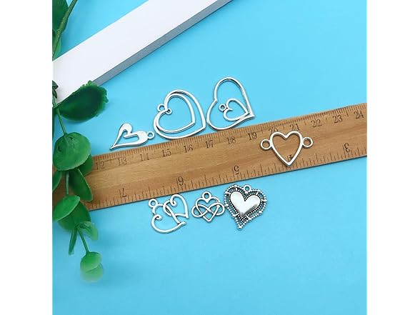 Youdiyla Various Alloy Heart Charms