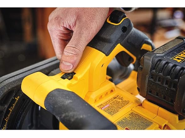 Dewalt  DCS520T1 60V 1-1/2in Brushless TrackSaw Kit