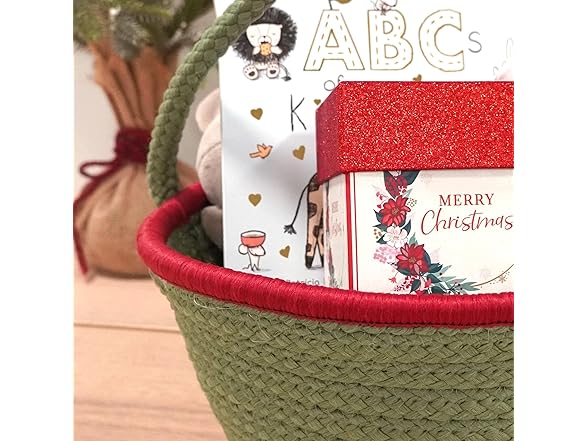 Colonial Mills Holiday Accent Gift Basket - Green