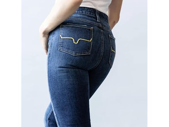 Kimes Ranch Women (10-36) Sarah Casual High Jeans