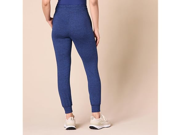 Amazon Essentials Women Brushed Tech Stretch Pant - Gallery 6