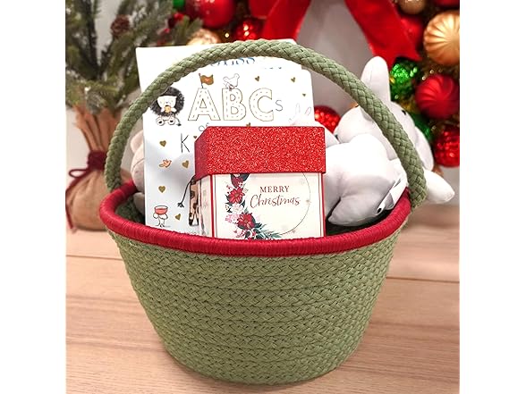 Colonial Mills Holiday Accent Gift Basket - Green